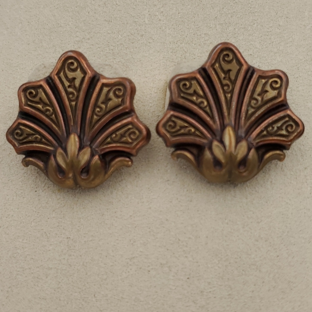 Art Deco Style Fans Clip On Earrings